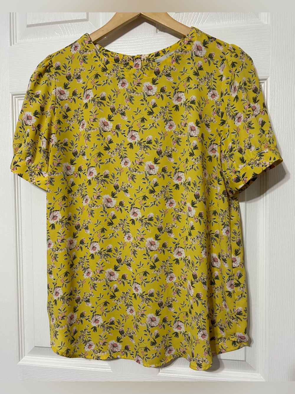 LOFT Women’s Yellow Floral Puff Sleeve Blouse Top Button Back Size S